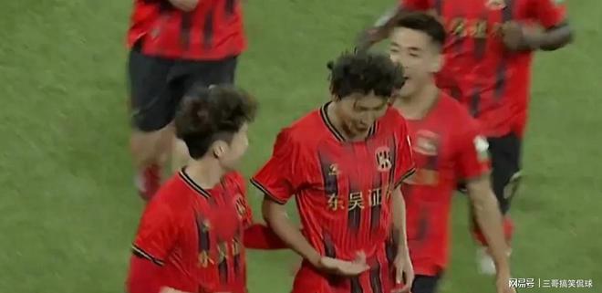 九游体育中国官网-客场作战扭转局面,逆转领跑取胜