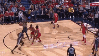 鹈鹕队新援霍乐迪和霍夫德携手迎新挑战 鹈鹕队新援霍乐迪和霍夫德携手迎新挑战