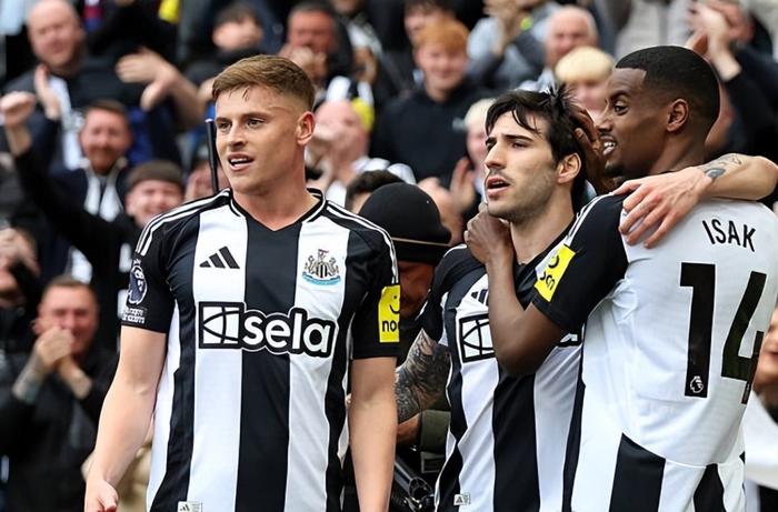 九游体育网页版-利兹联遗憾止步，告别欧冠赛场