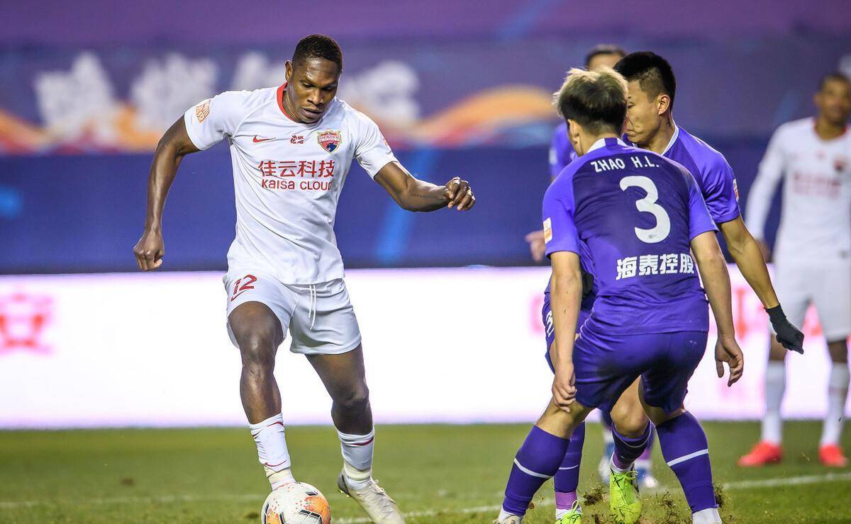 九游体育在线-天津泰达迎战深圳佳兆业，胜负未可预测