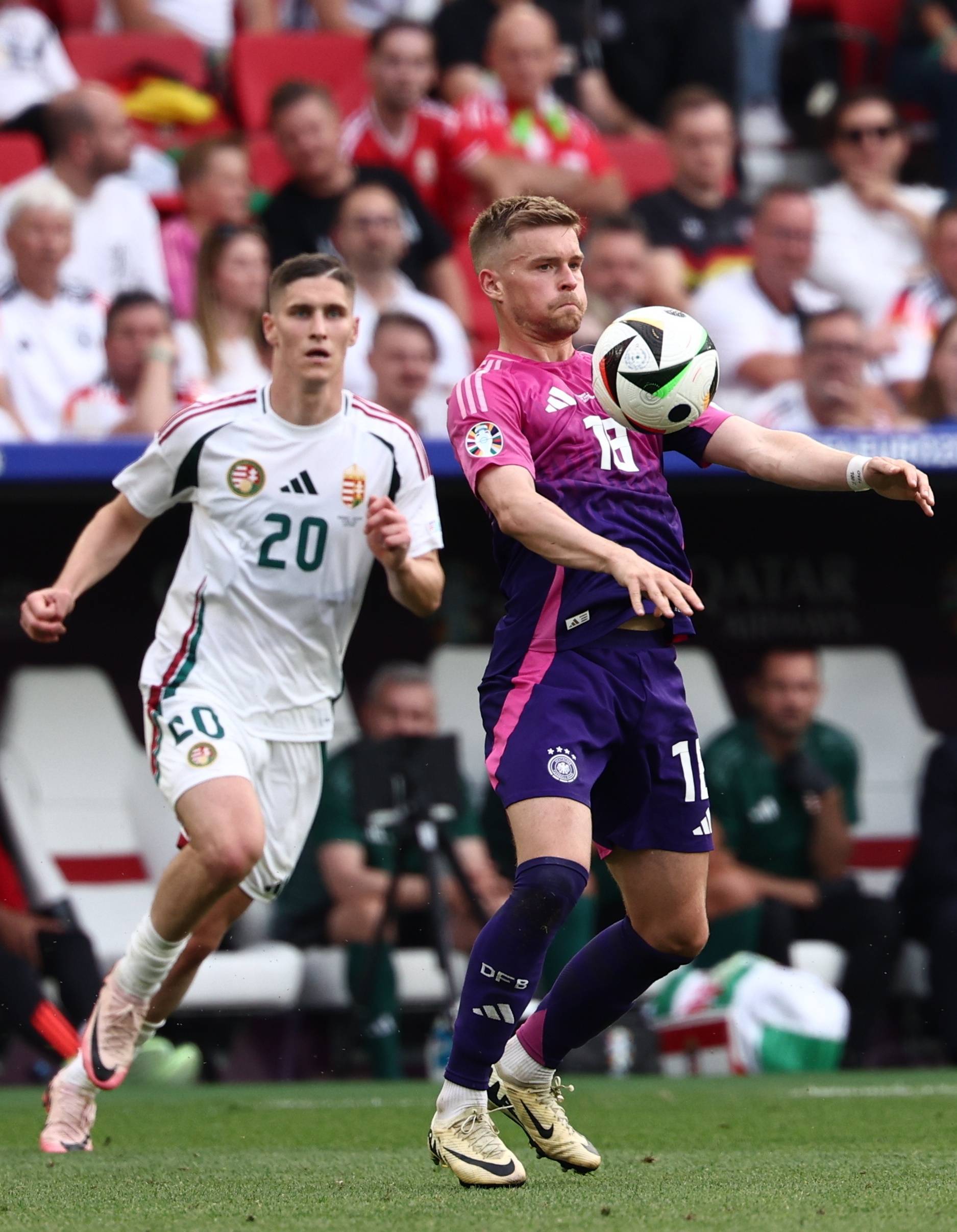 九游体育登录-不伦瑞克足球队在德国足球赛事中获胜的简单介绍