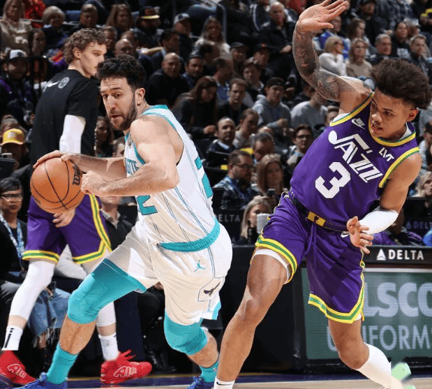 九游体育官方入口-黄蜂与爵士鏖战至最后一刻,遗憾告负的简单介绍