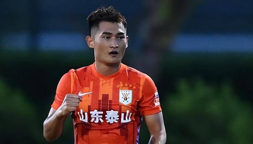 九游体育官网入口-山东鲁能备战艰苦,坚持努力