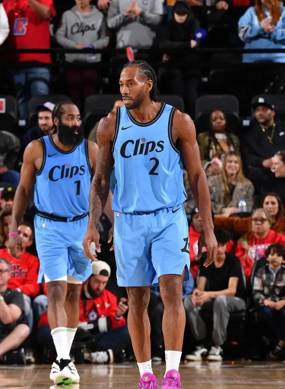 九游体育在线-快船队战胜雄鹿队,继续领跑联盟的简单介绍