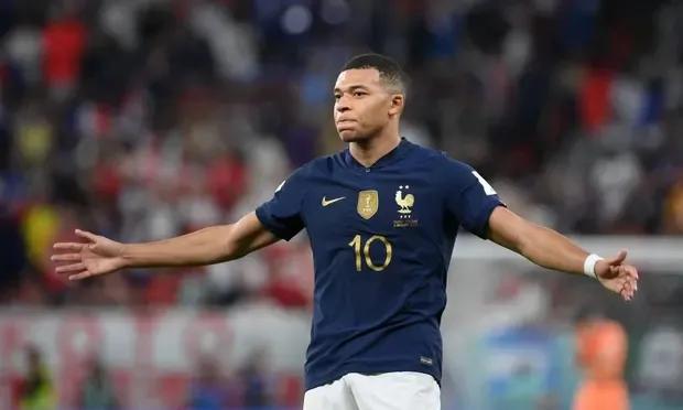 德国实力碾压波兰,稳住领先优势晋级下一轮 德国实力碾压波兰,稳住领先优势晋级下一轮