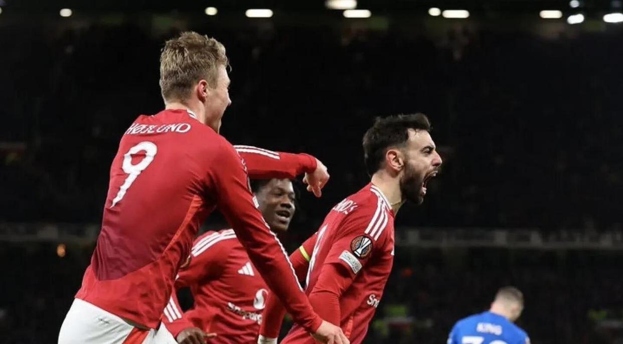 热刺逆袭大胜曼联,实现爆冷逆转 热刺逆袭大胜曼联,实现爆冷逆转