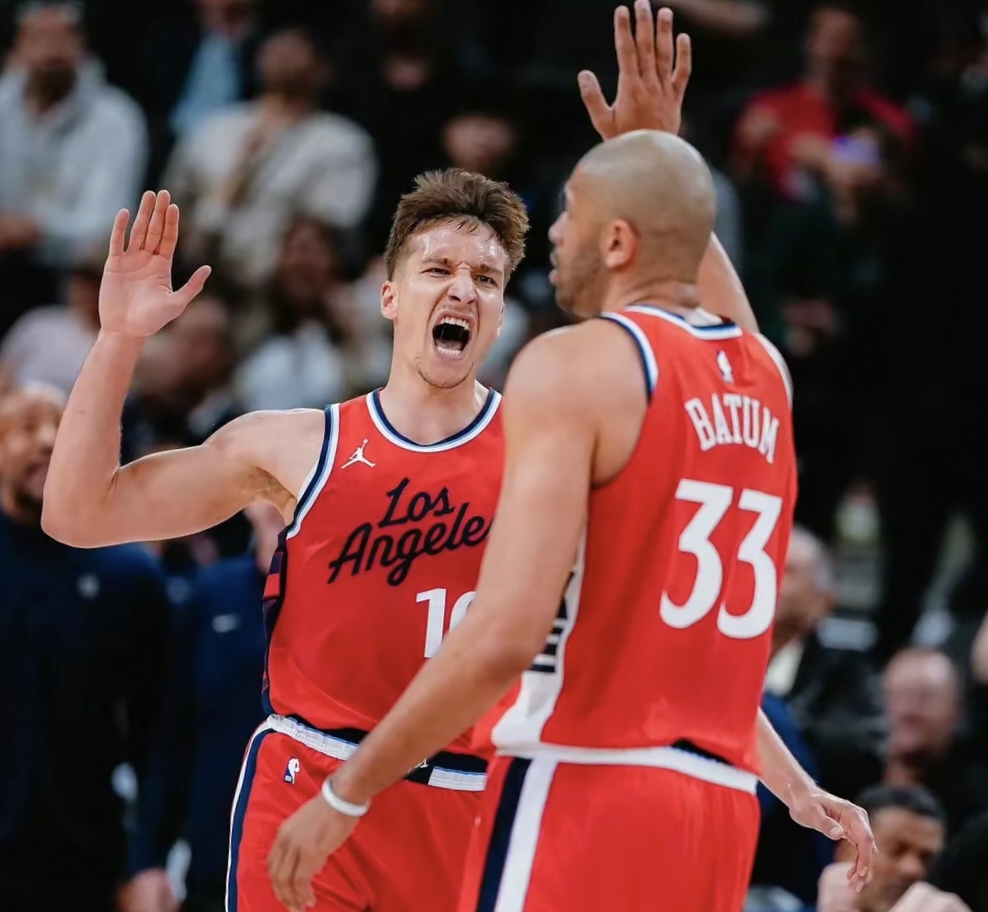 快船惊险战胜篮网,保持不败 快船惊险战胜篮网,保持不败