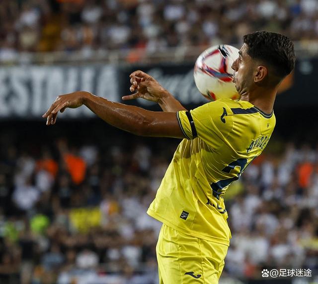 比利亚雷亚尔主场惨败,遭遇低迷 比利亚雷亚尔主场惨败,遭遇低迷