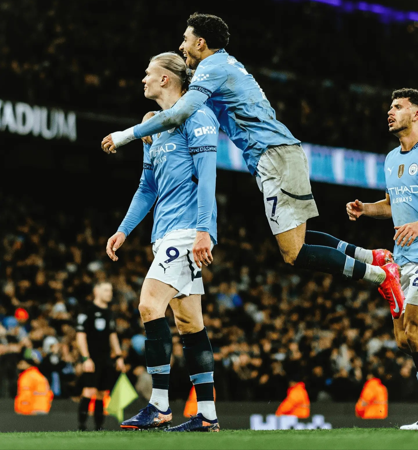 九游体育app下载-曼联前锋射术精准,破门得分助球队获胜的简单介绍